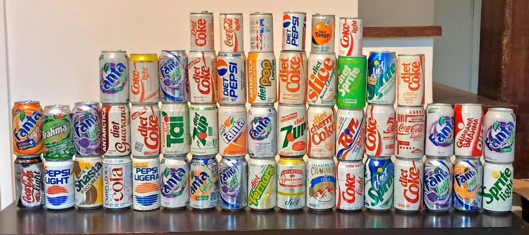 Coleção de Latas de Refrigerantes Diet /Zero /Light - 116 exemplares variados - Foto 2