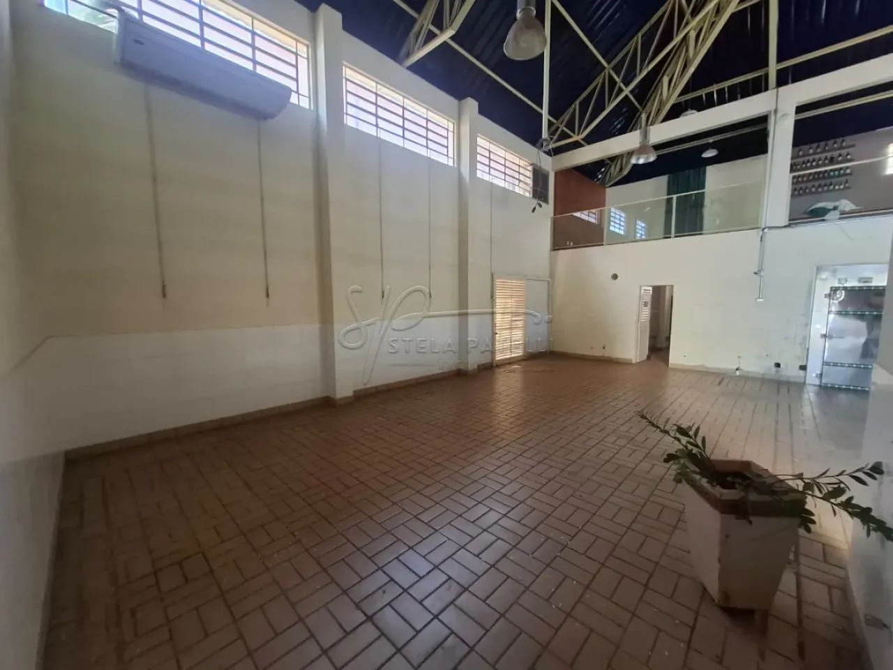 Casa comercial de 450m² com salão para locação - Nova Aliança - Foto 4
