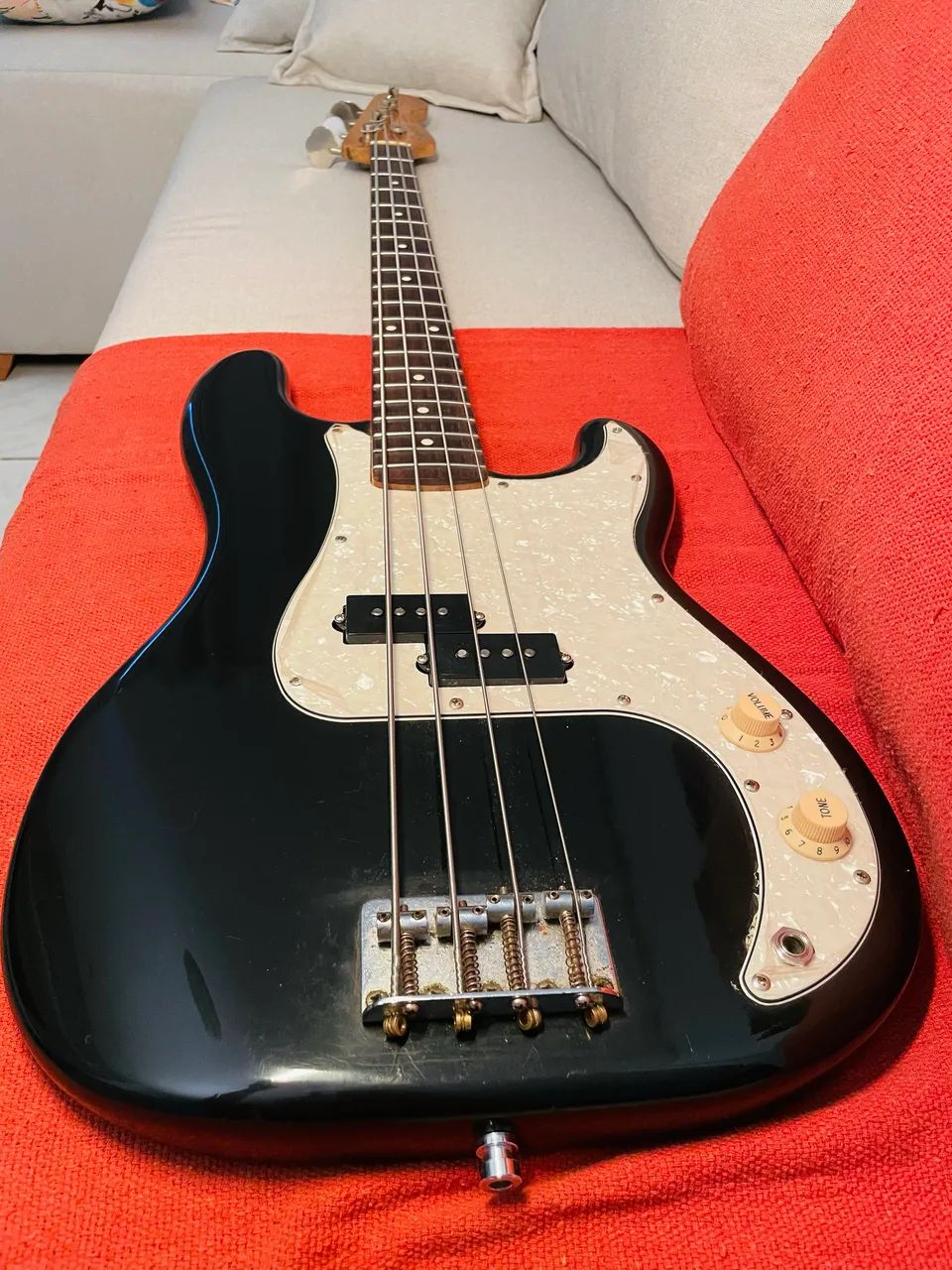 Baixo Squier Precision 93 Japan - Foto 2