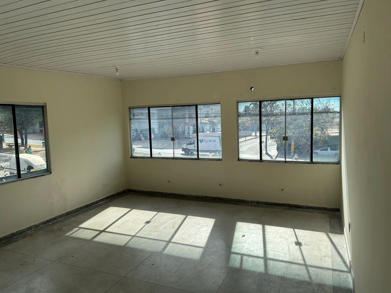 Aluguel de salas comerciais  - Foto 2