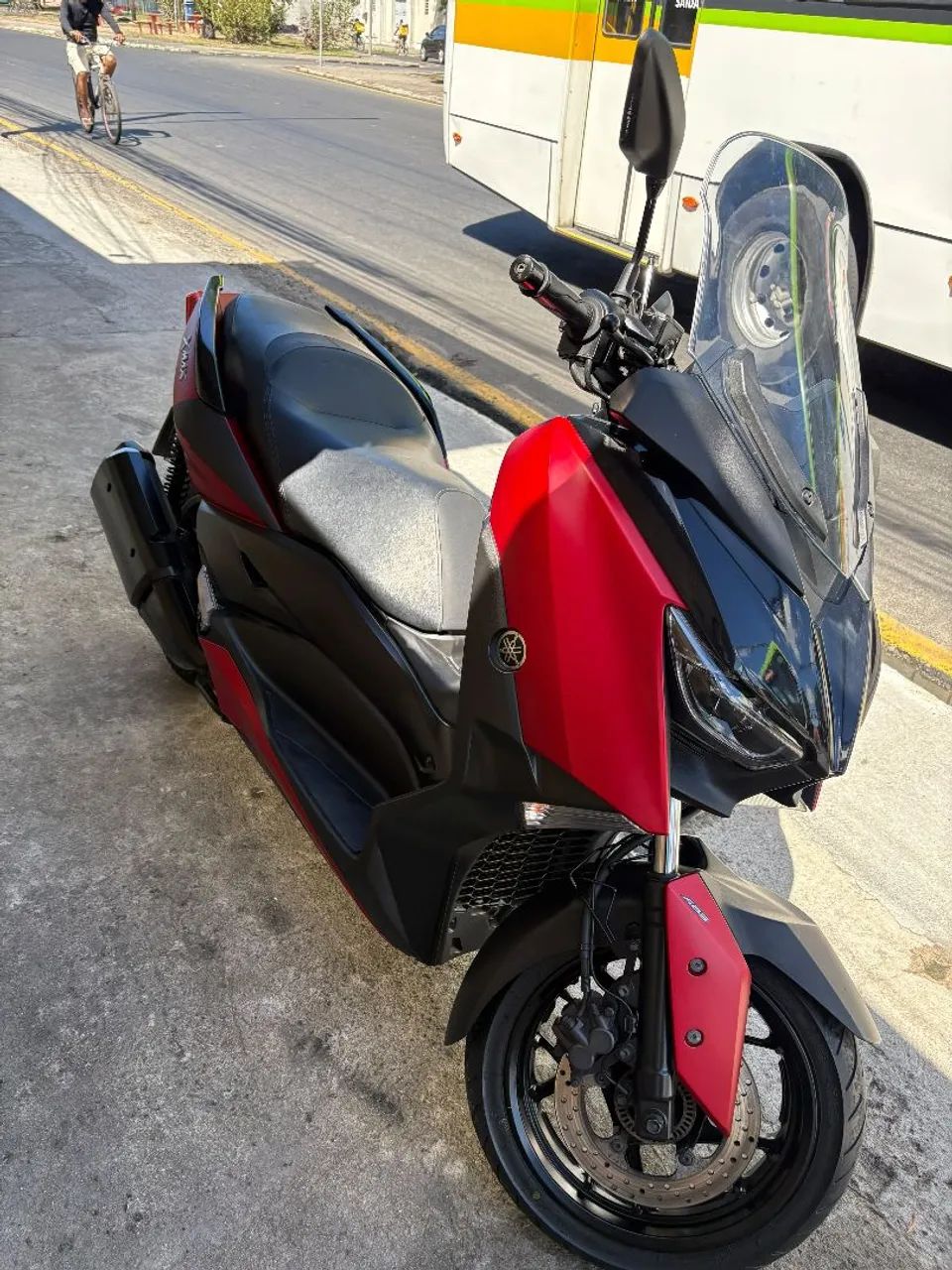 YAMAHA XMAX 250 ABS 2021 - Foto 4