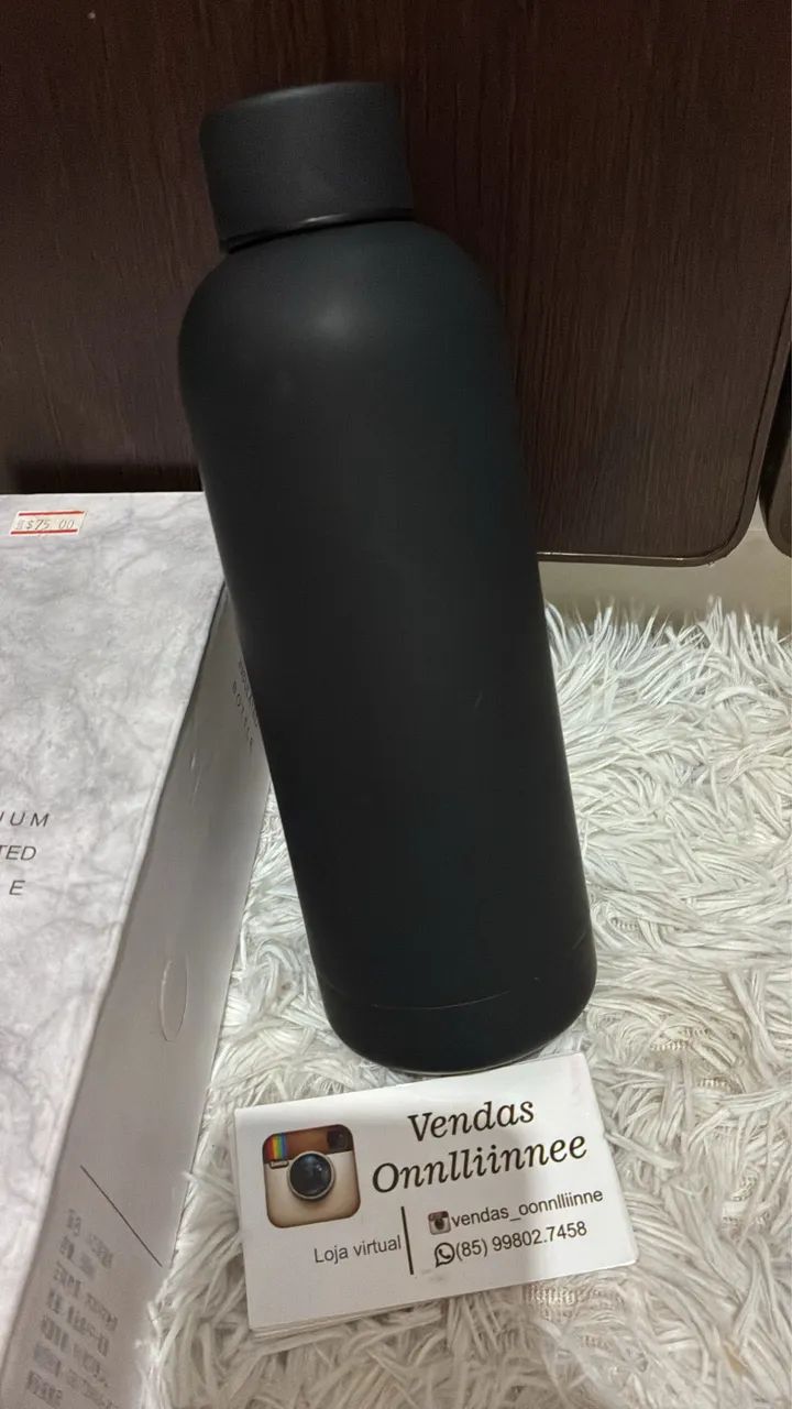 Garrafa emborrachada 500ml preta - Foto 2