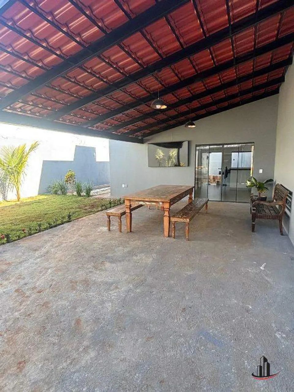Casa 2 quartos no Oneida Mendes 2 com quintal e piscina | Próxima à Nossa Senhora do Deste