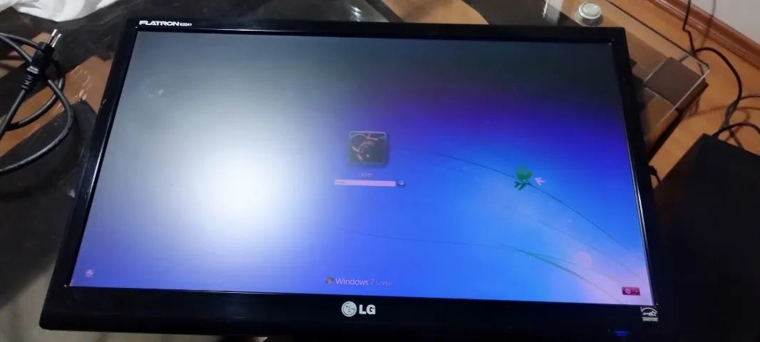 Monitor LG Flaton  - Foto 3