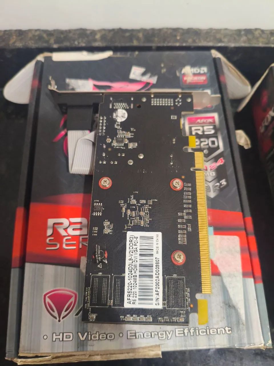 Placa de vídeo de 2 e 1 GB defeito - Foto 3
