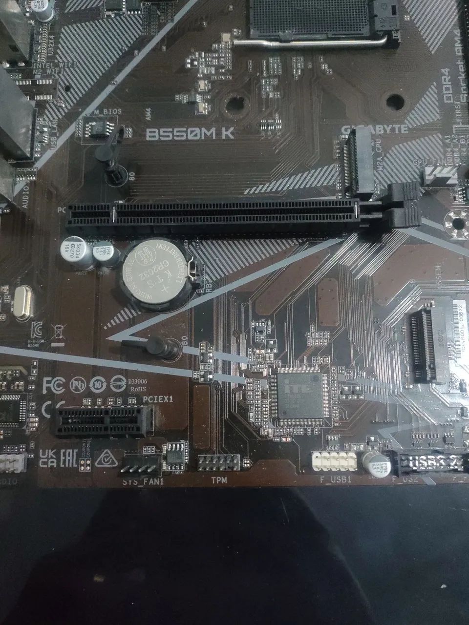 Placa mãe Gigabyte B550m K  - Foto 2