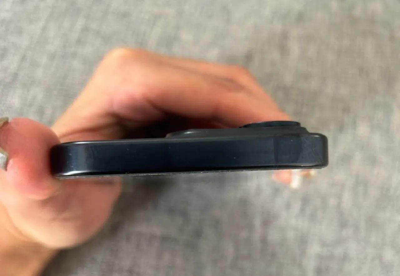 Vendo iPhone 15 pro 256gb  - Foto 3