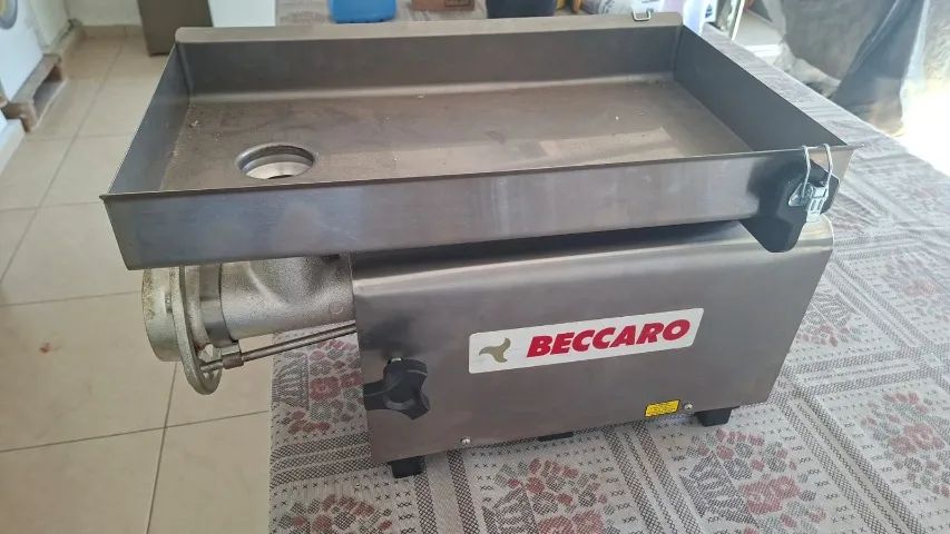 Moedor de Carne Industrial Boca 10 - Beccaro (Seminovo) - Foto 2
