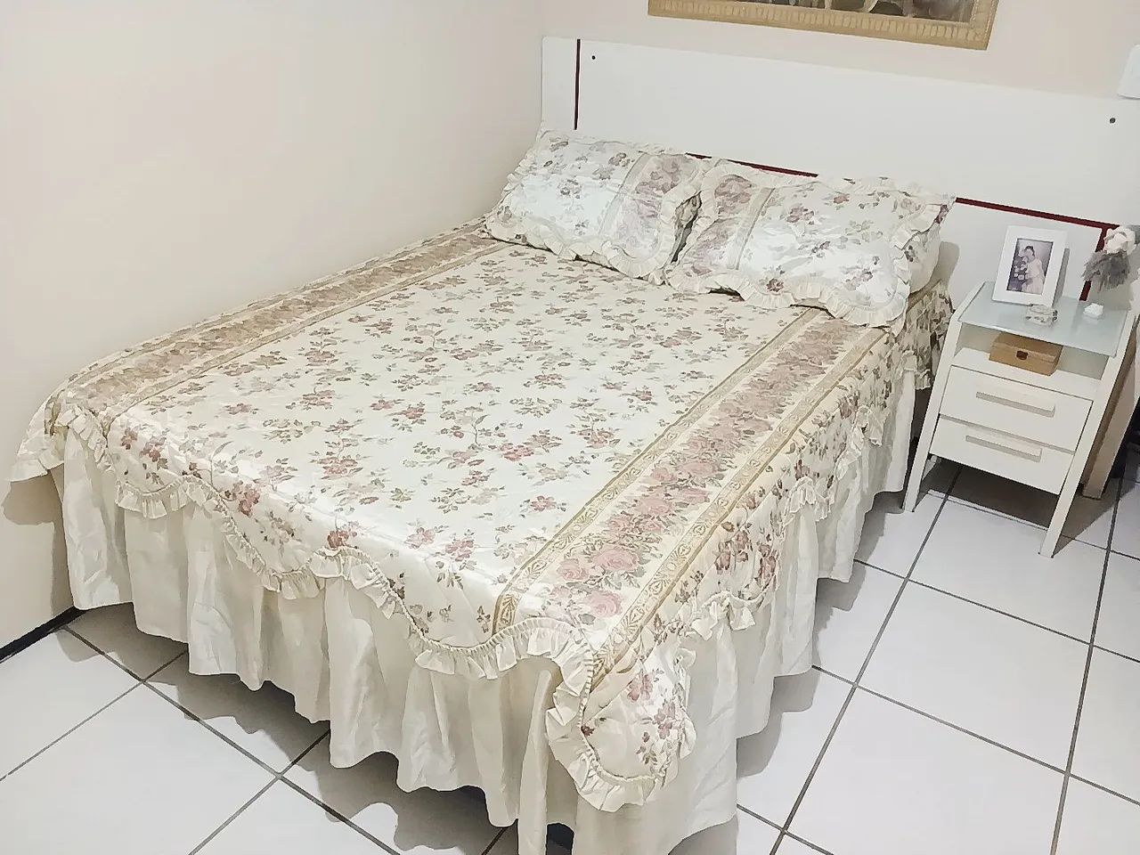 Cama Box Casal Padrão, Com Base e Colchão. 