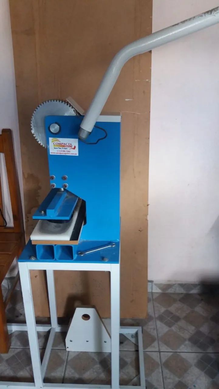 Vendo máquina de cortar chinelo compacta print - Foto 3