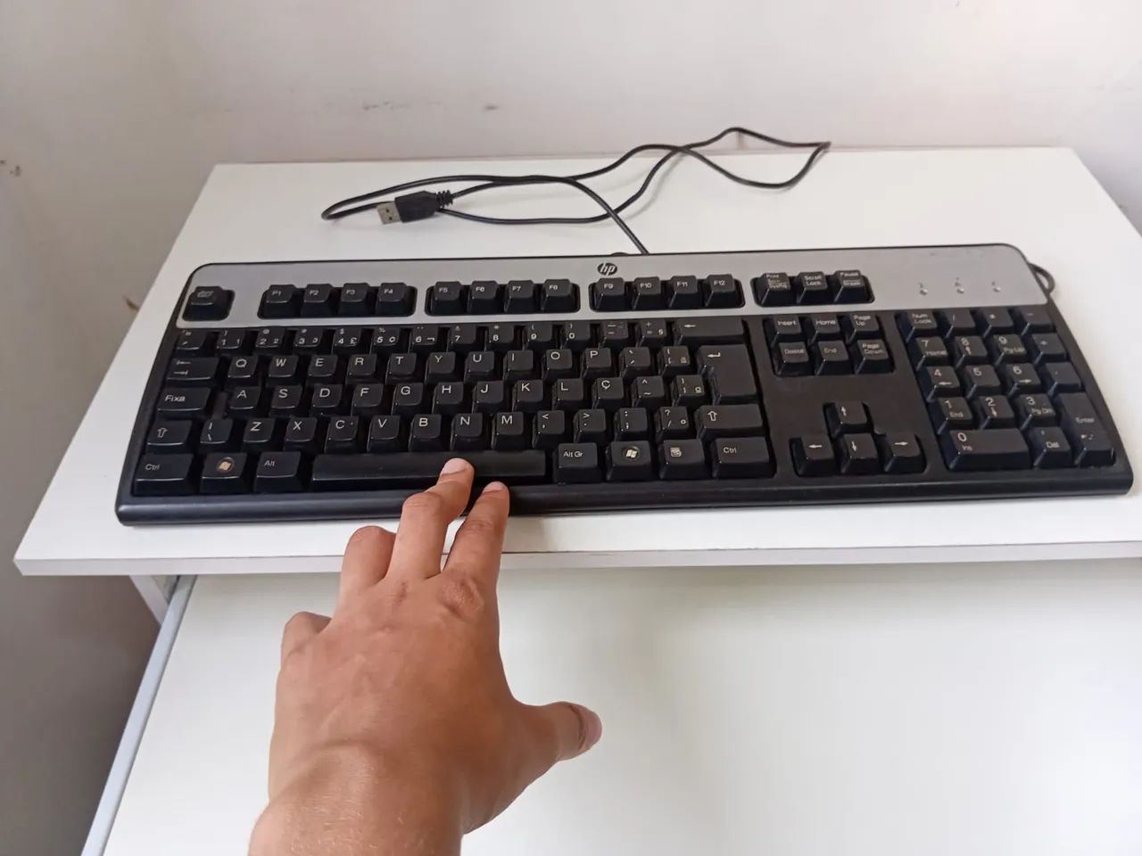 Kit com 4 Teclados Usados + Teclado HP de Brinde - Foto 4