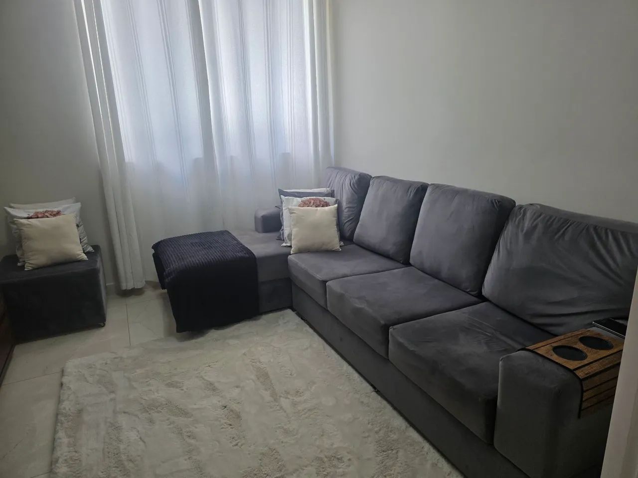 Sofá de Canto com Chaise Cinza (2,84m) - Super Confortável e Espaçoso!