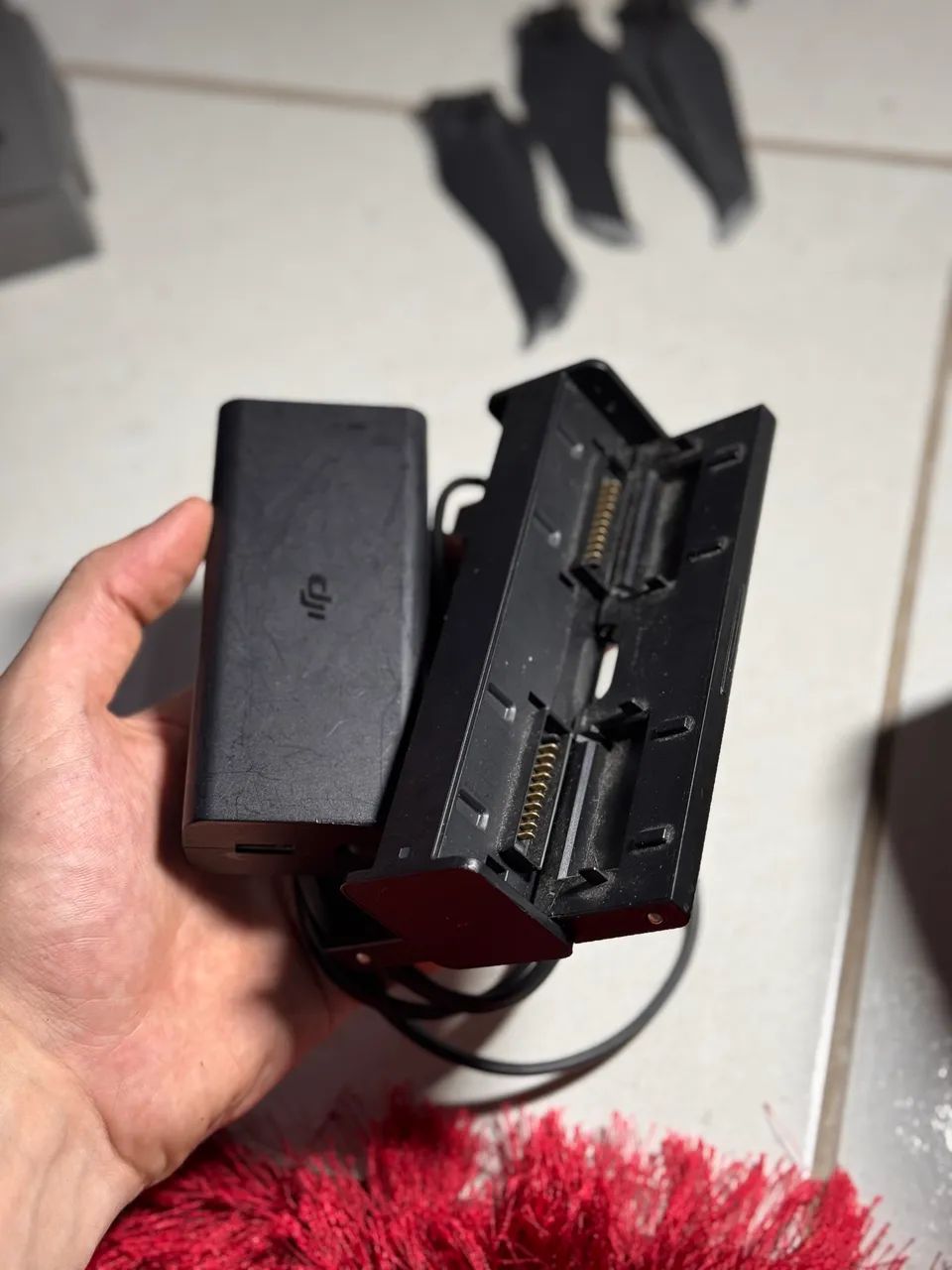 Kit DJi Mavic Pro 2 - Rádio Controle, 2 baterias, Carregadores, - Foto 6