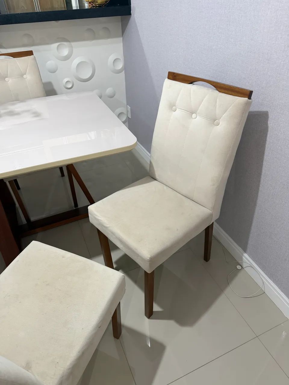 Mesa e 6 cadeiras - Foto 4