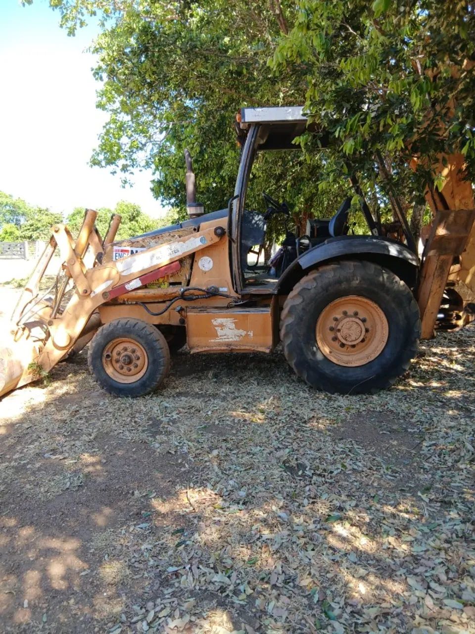 RETROESCAVADEIRA CASE 580M - Foto 2