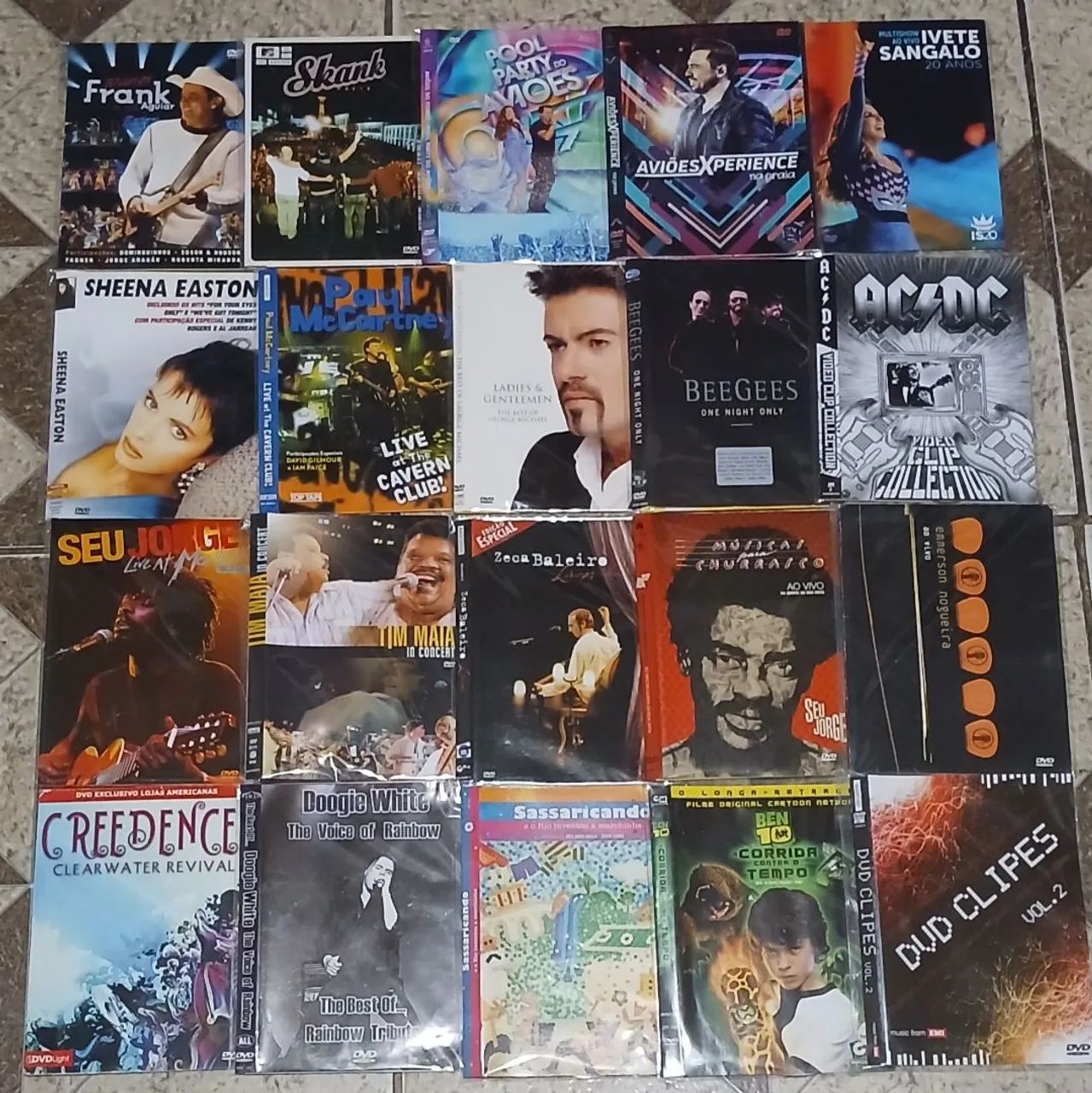 Combo com 20 dvds shows diversos