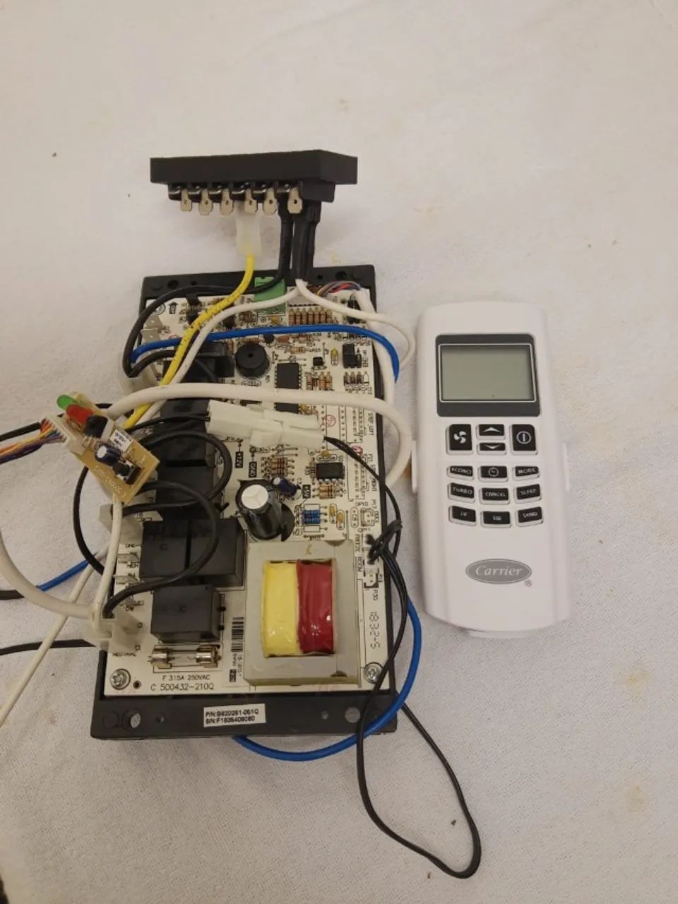 Placa e controle Carrier - Foto 2