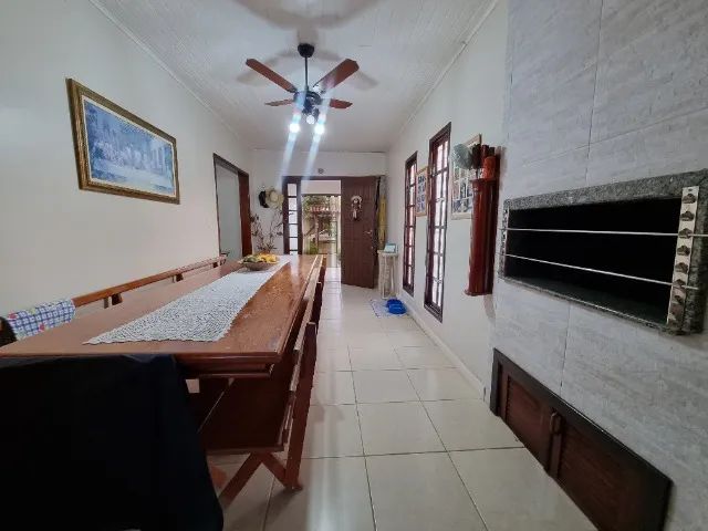 Conjunto Mesa Rústica em Madeira Maciça Angelim - com 4 Bancos