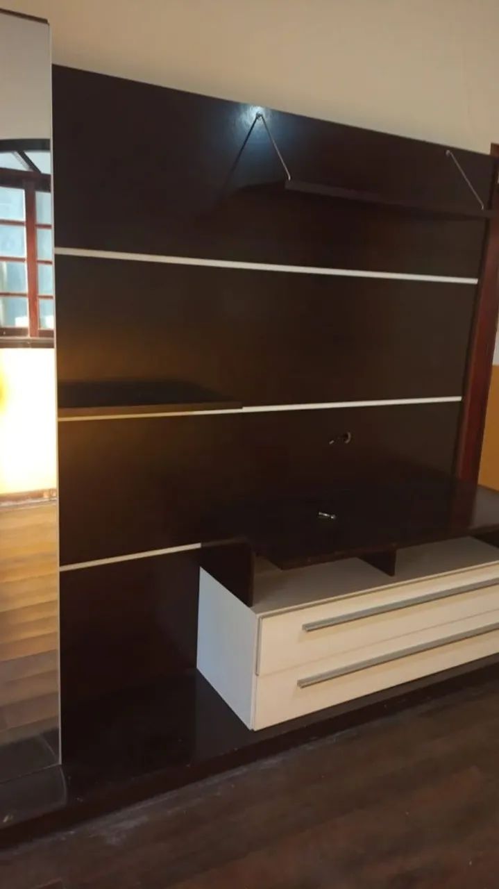 Rack com suporte de televisão e espelho - Foto 2