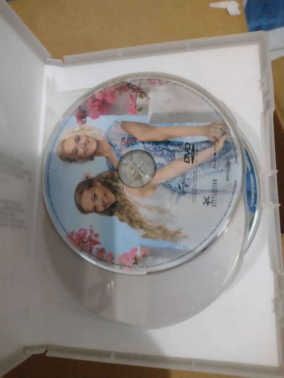 Box Dvd Triplo Mamma Mia! Dois filmes + Disco Bônus  - Foto 4