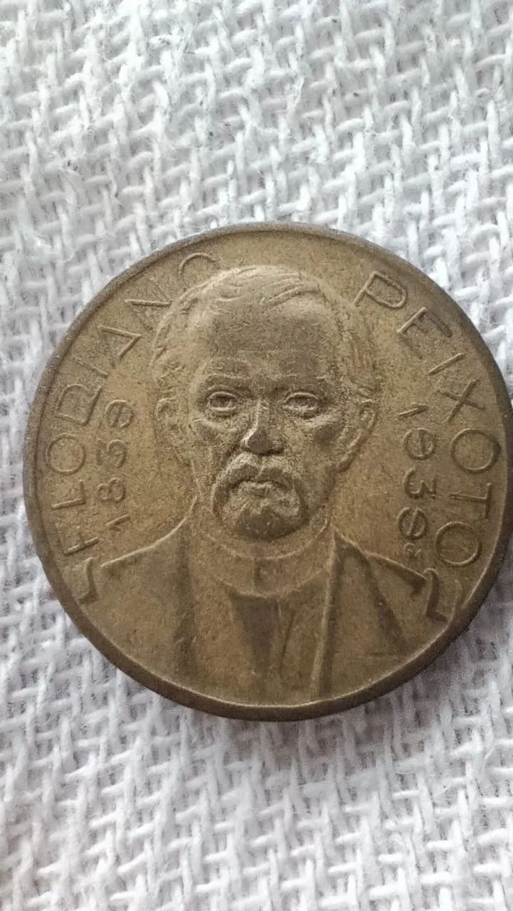 Moeda antiga 2000 réis