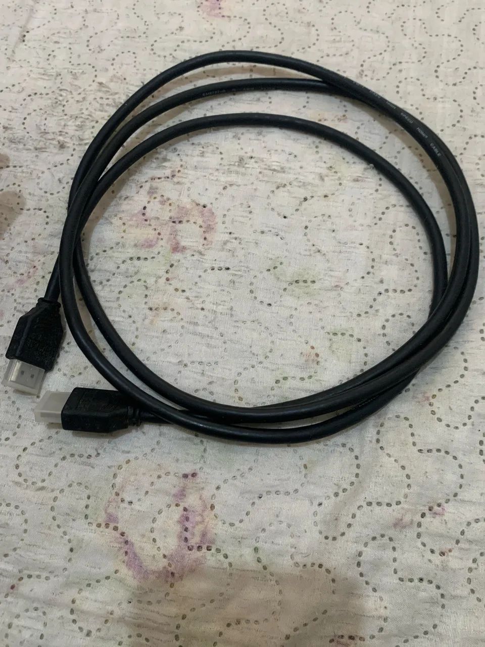 Vende-se cabo HDMI