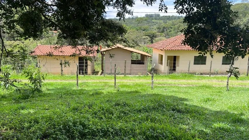 Chacara de 3,000 m² com casa Desterro de Entre Rios /MG - Foto 4
