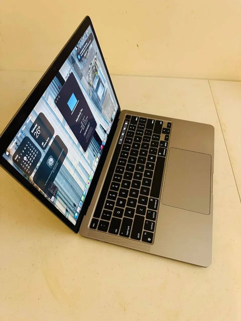 Apple MacBook Pro A2338 M1 SSD 256gb 8gb 13.3 Touchbar