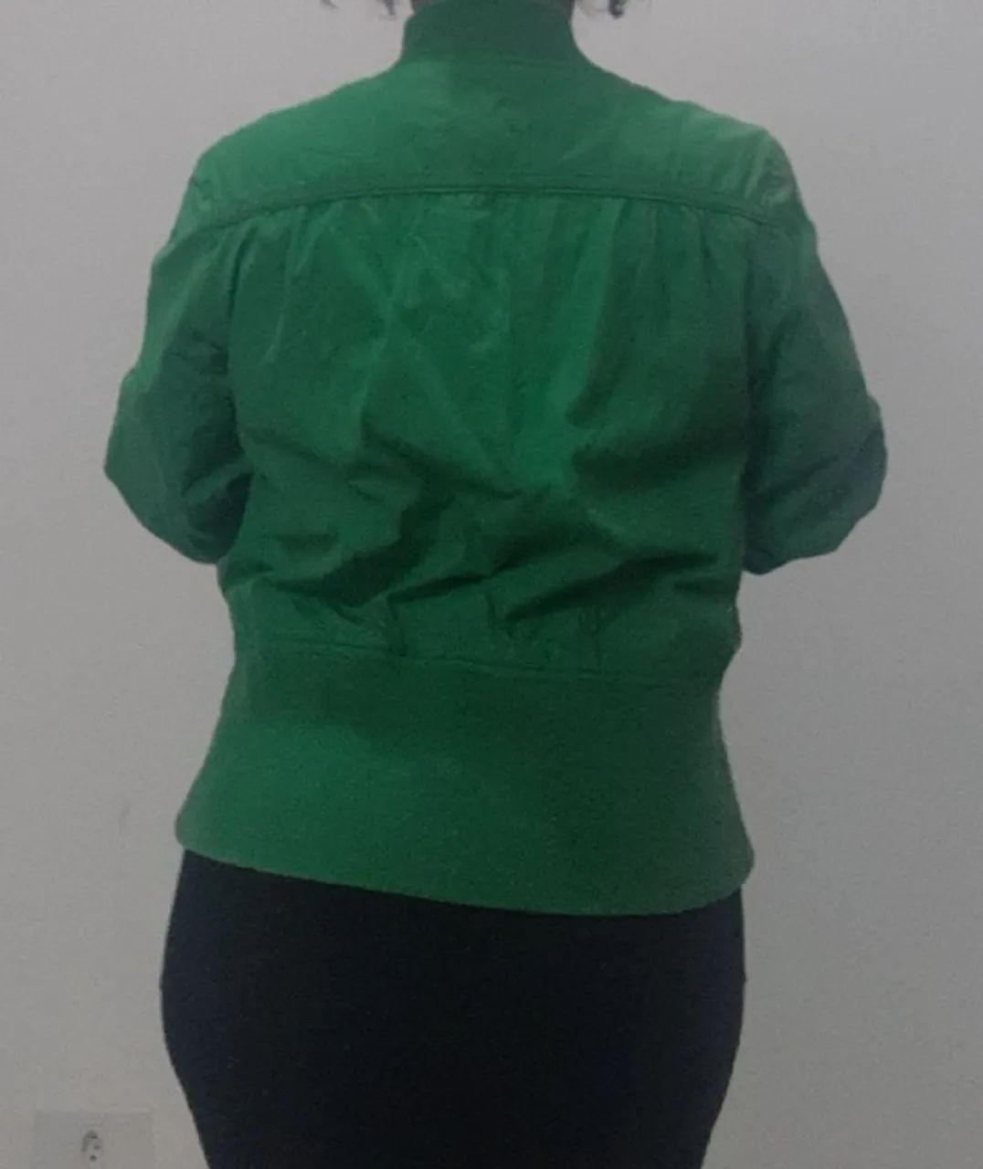 jaqueta bomber verde tamanho 38 billabong - Foto 2
