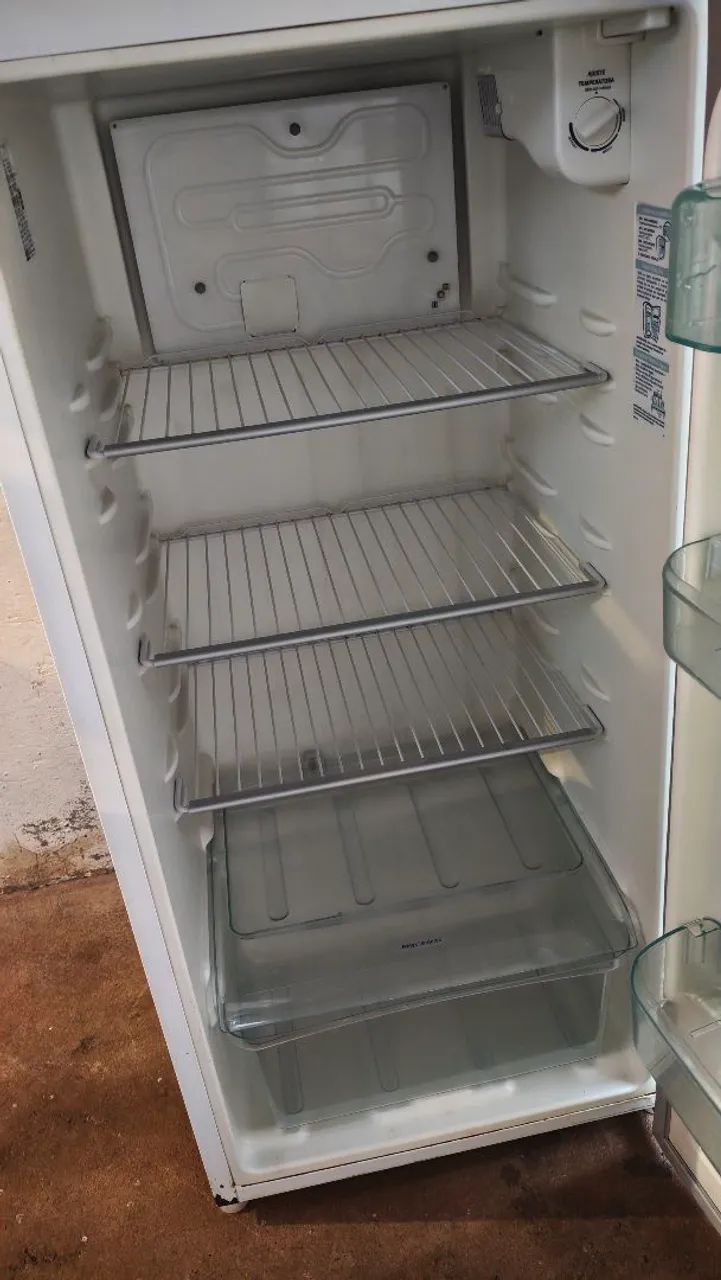 Geladeira Duplex Branca Com Freezer Superior Cycle - Foto 4