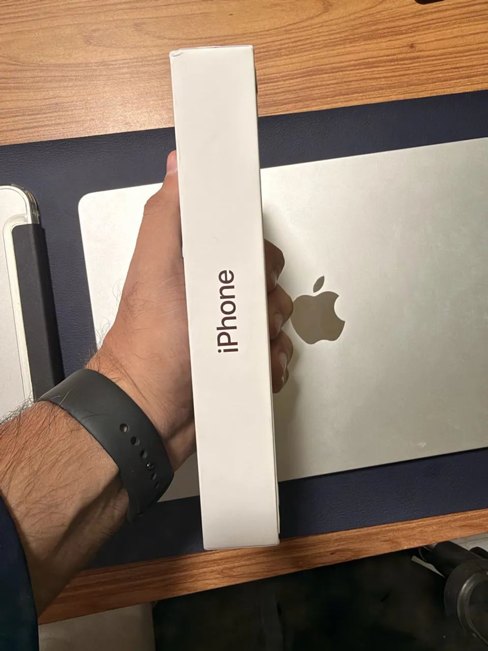 iPhone 18 pro Max Bordô - Foto 3