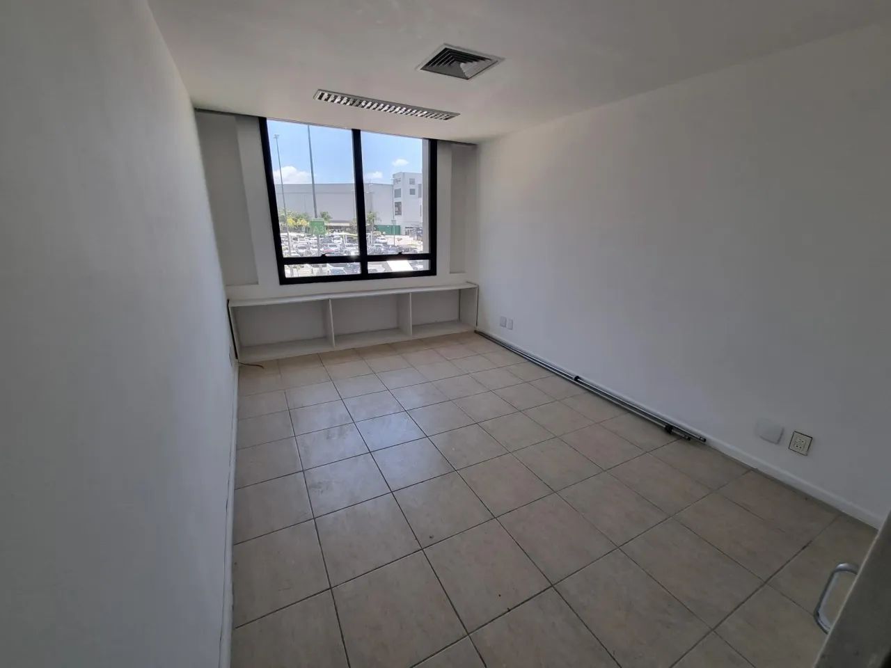 Sala (32 m²) na Barra da Tijuca, condomínio Via Parque Offices