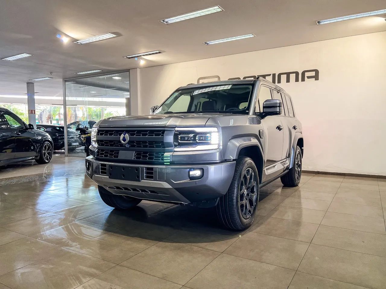 Denza B5 SUV híbrido plug-in, foto 3 de 19