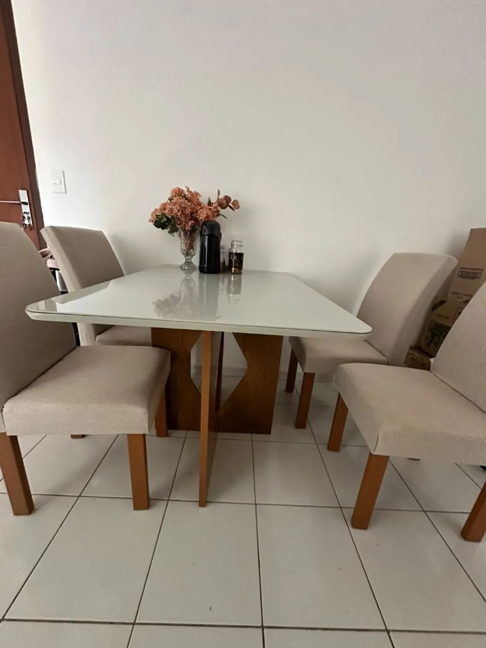 Mesa de 4 cadeira - Foto 2