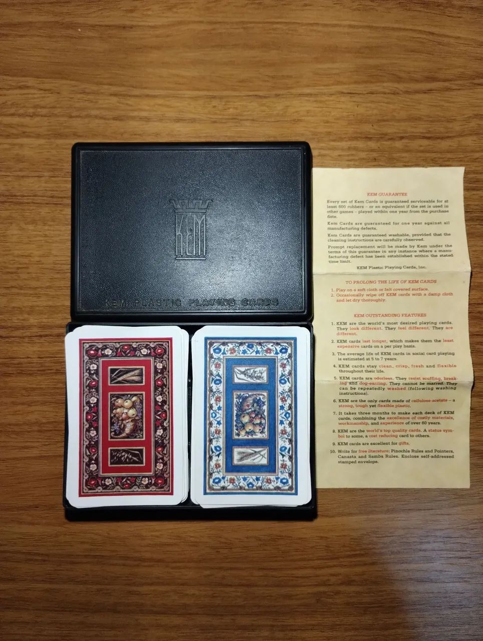 TK77 TREASURES & RELICS - Kem Vintage Original Playing Cards USA 1980s