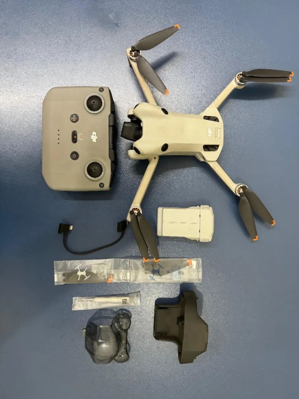 Drone Dji Mini 4 Pro - Usado + Combo Fly More - Foto 2