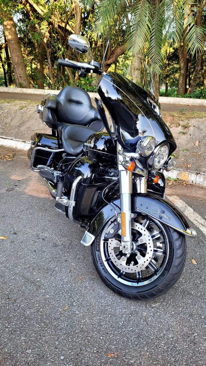 Electra Glide Ultra Limited 2017  - Foto 2