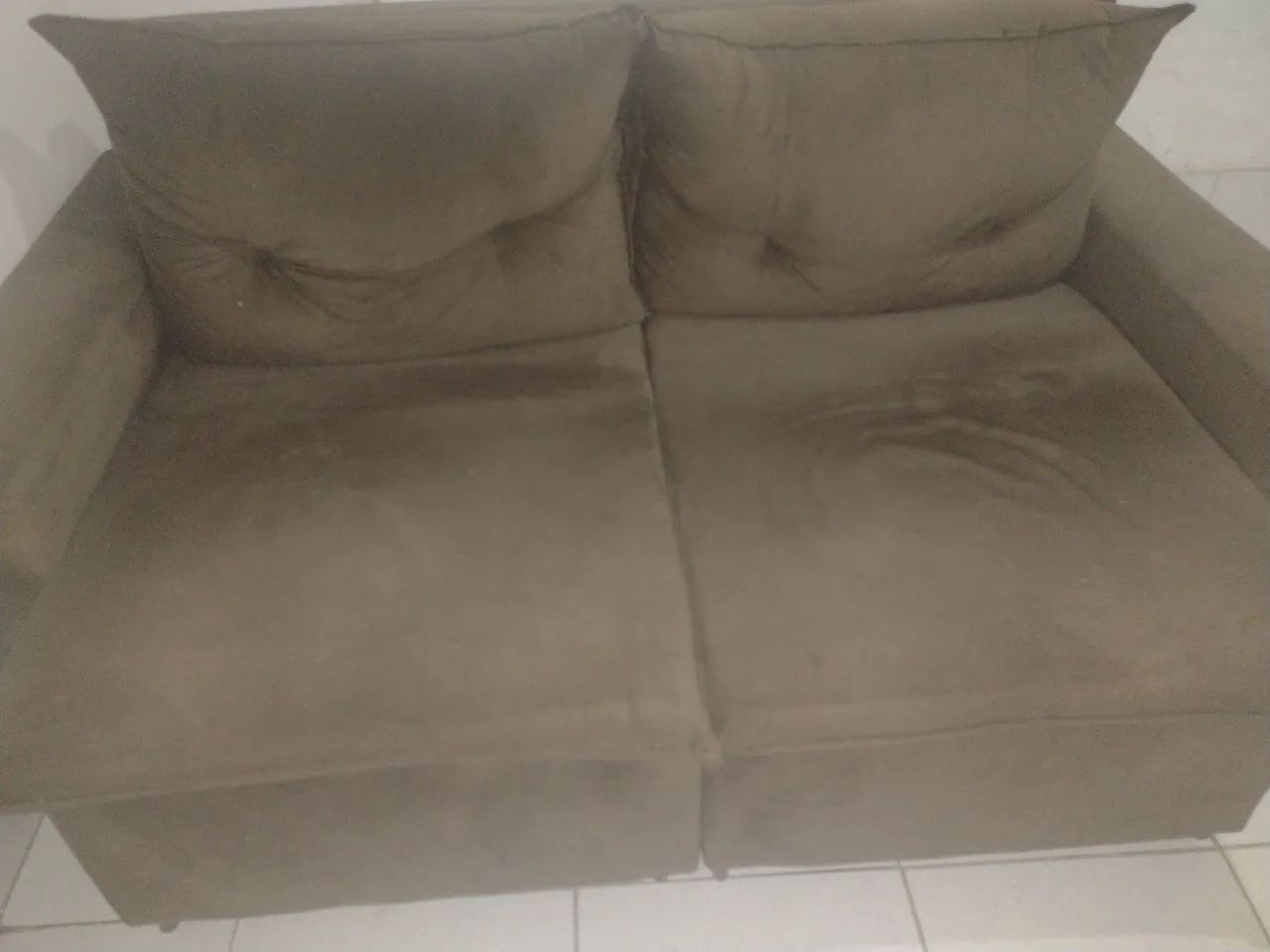 Sofá  obs não fazemos entrega na residência  - Foto 2