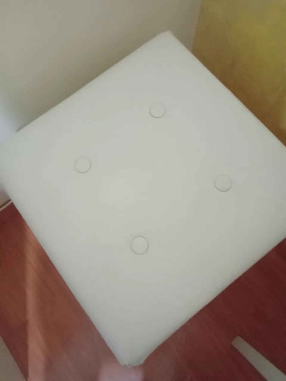 Puff baú branco perfeito estado - Foto 3