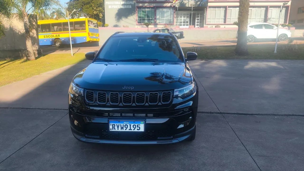 Jeep Compass COMPASS LONG. T270 1.3 TB 4x2 Flex Aut. 2025