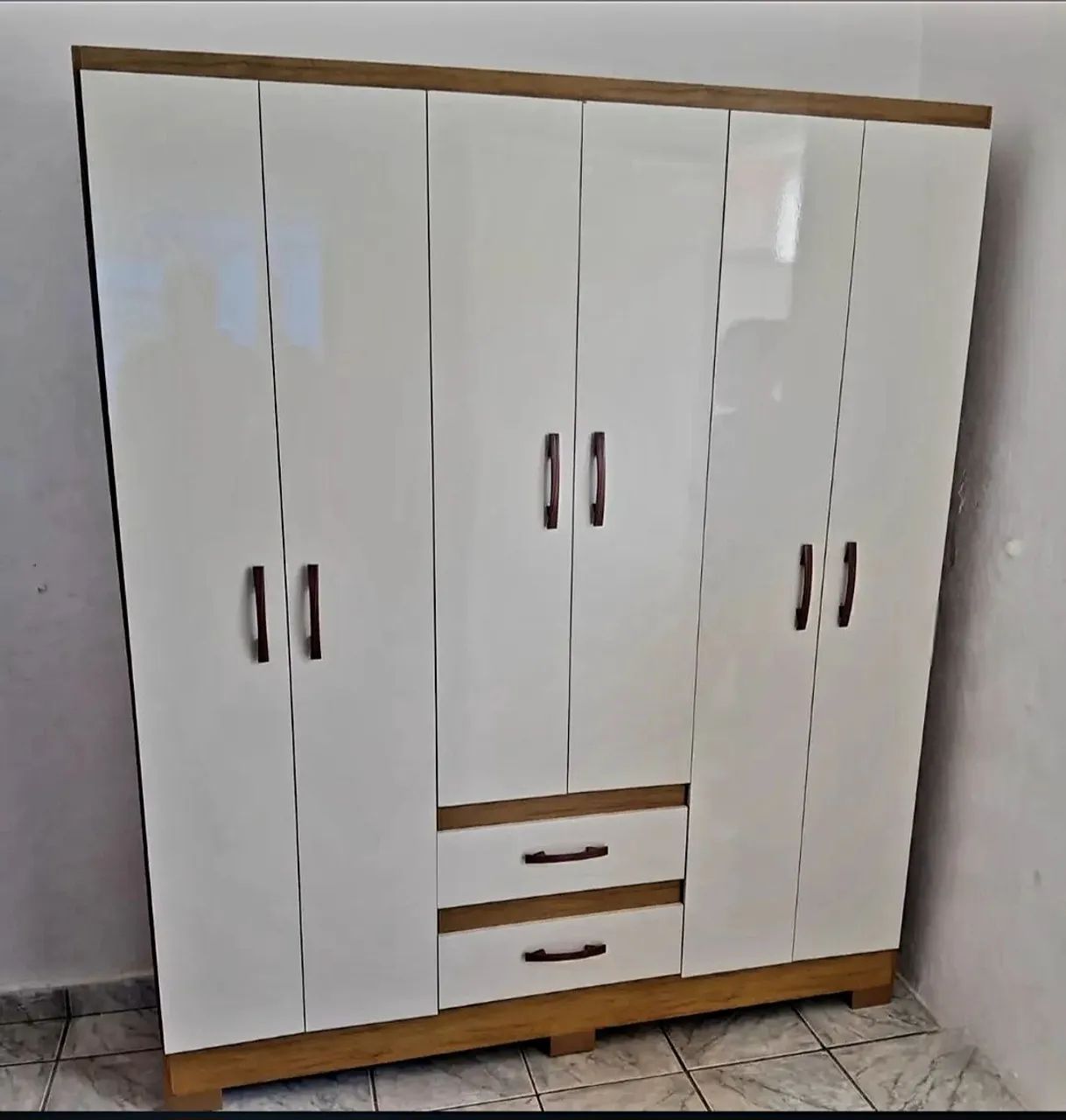 Guarda roupa de solteiro em promoção montagem grátis 