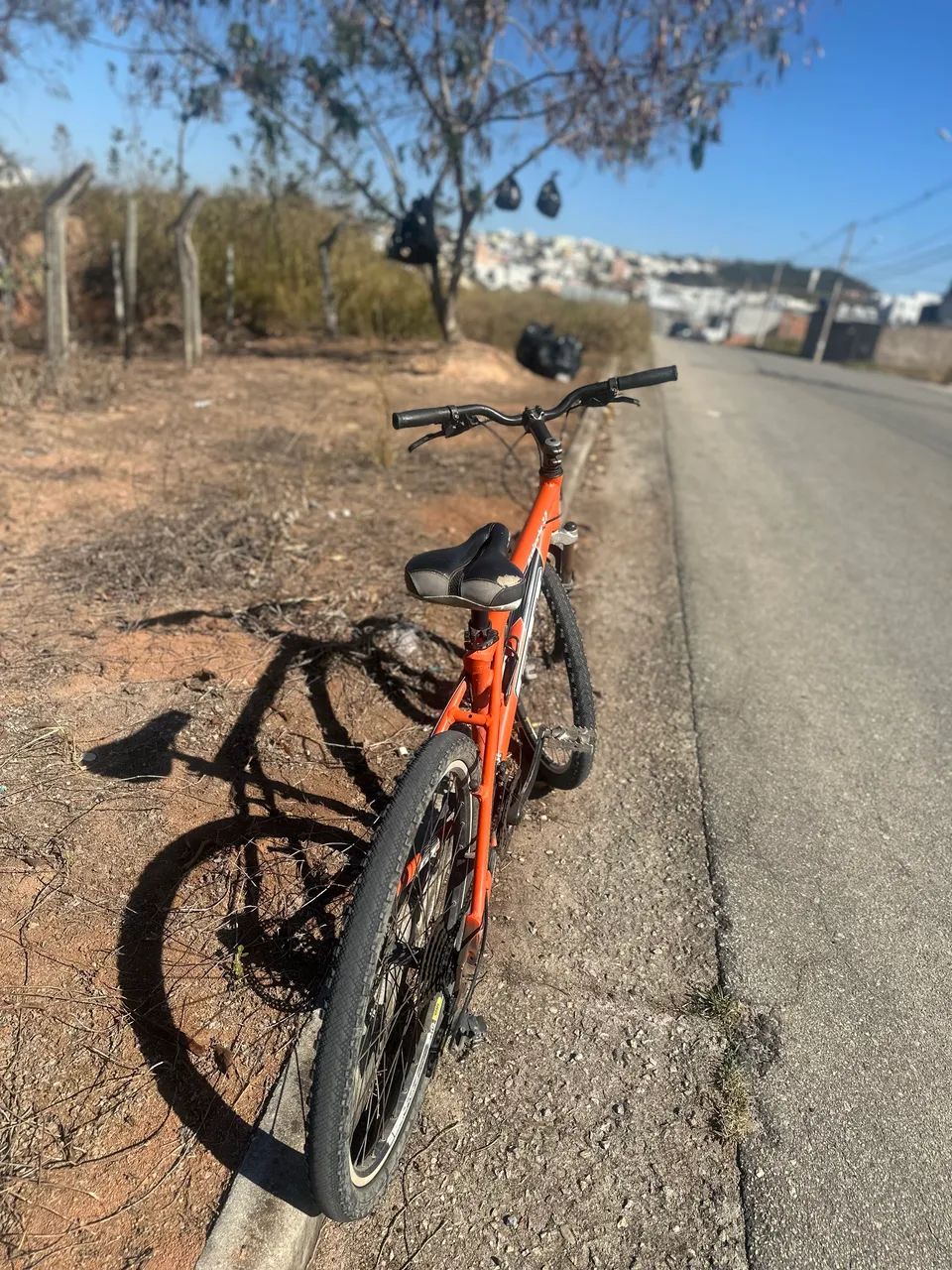 Bicicleta GT Avalanche 3.0 na cor laranja - Foto 2