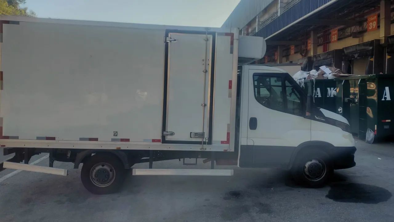 Iveco daily 2022 refrigerada -18 - Foto 5