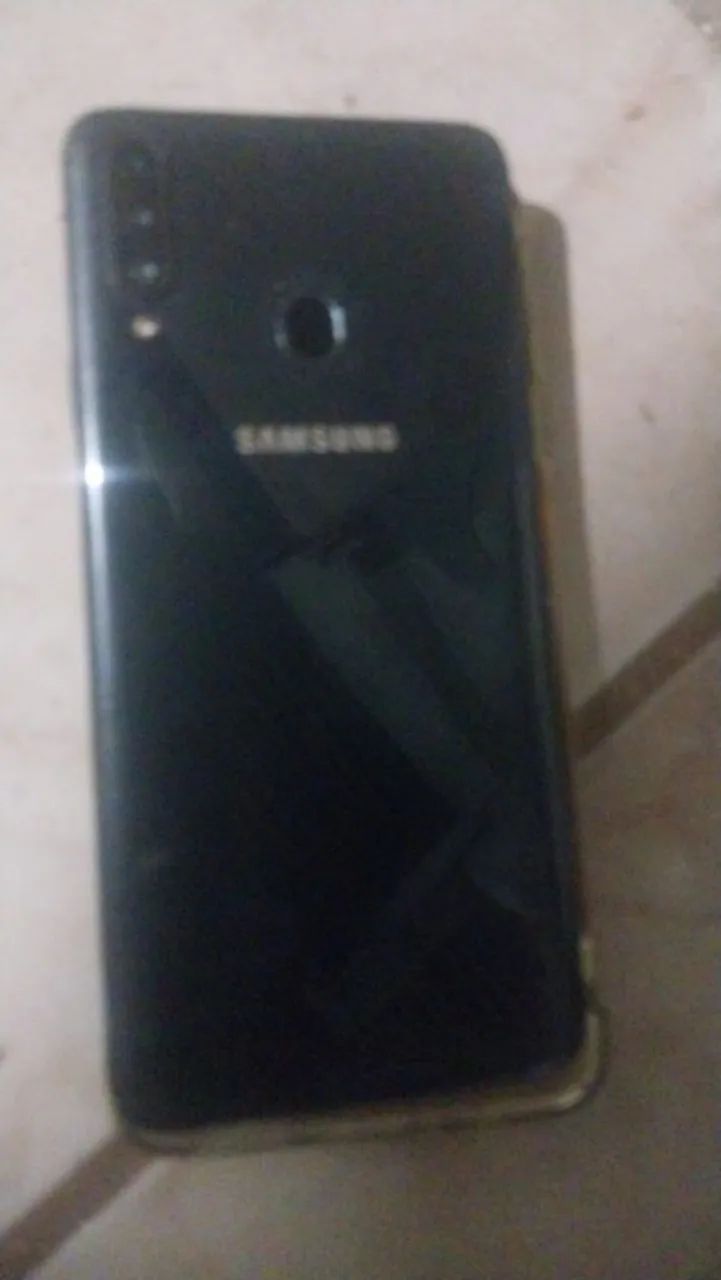 Celular  A20 128 gb - Foto 2
