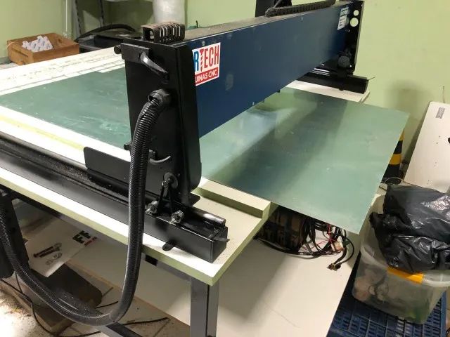 CNC Router Bertech MP1400 com banca e usada apenas 6x, muito nova! - Foto 5
