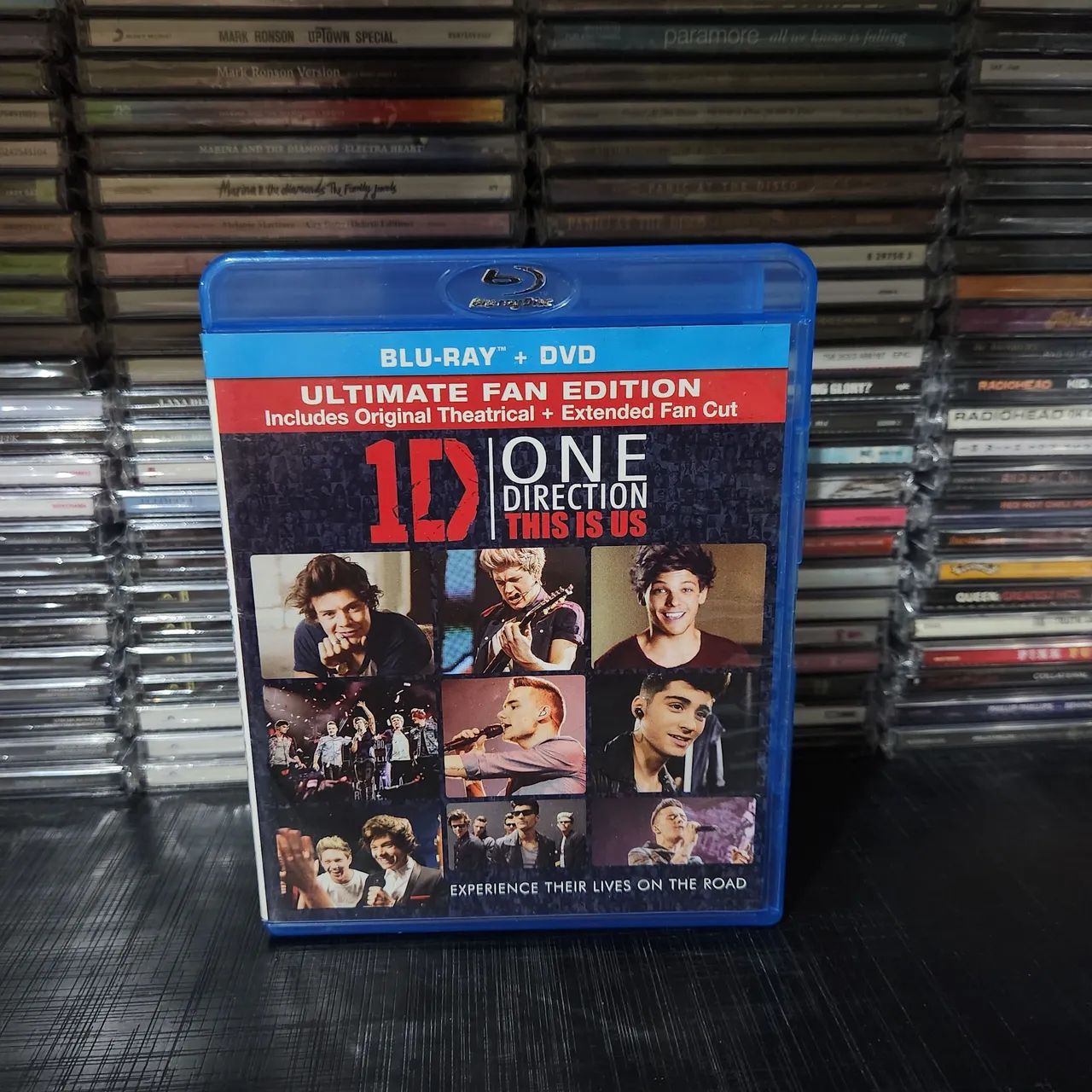 Blu-ray + dvd one direction this is us