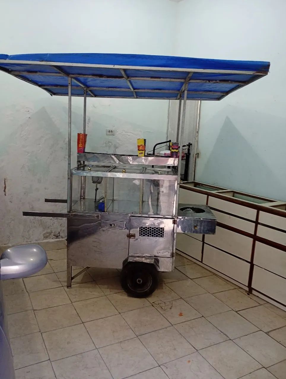 Vende-se vc carrinho de pipoca completo ... valor 1.500 - Foto 3