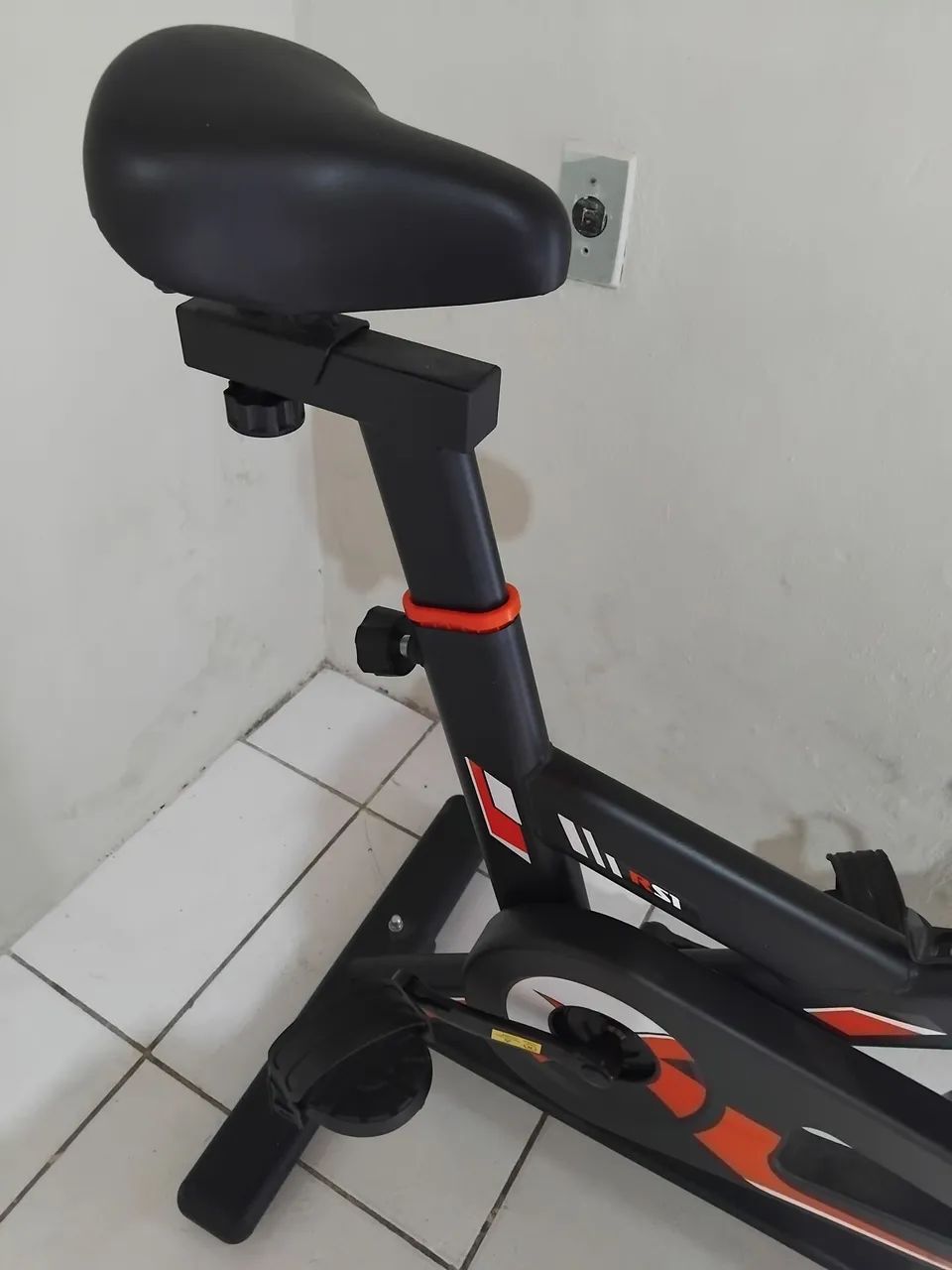 Bicicleta argometrica semi nova