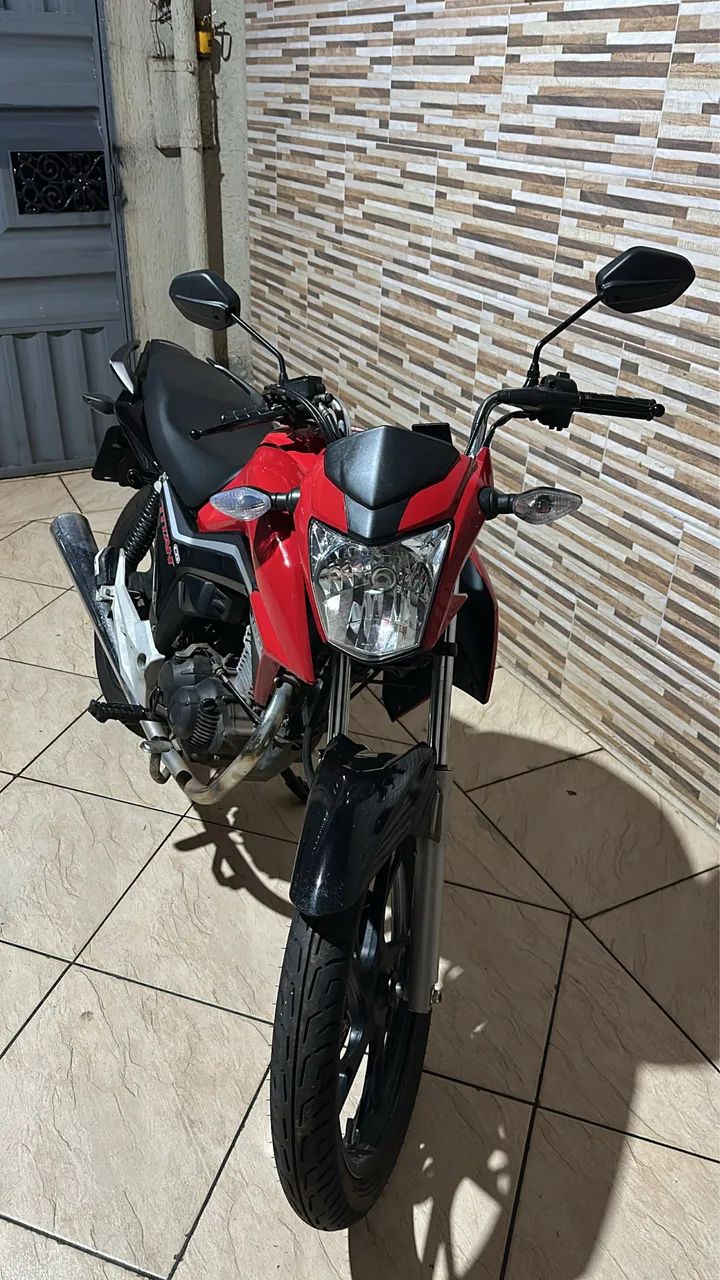Titan 160