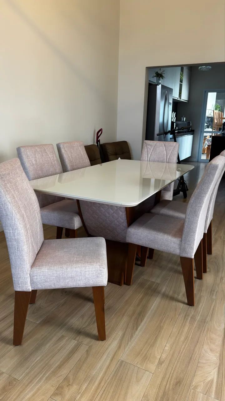 Mesa de jantar 6 lugares e Sofá retrátil 3 lugares - Foto 2